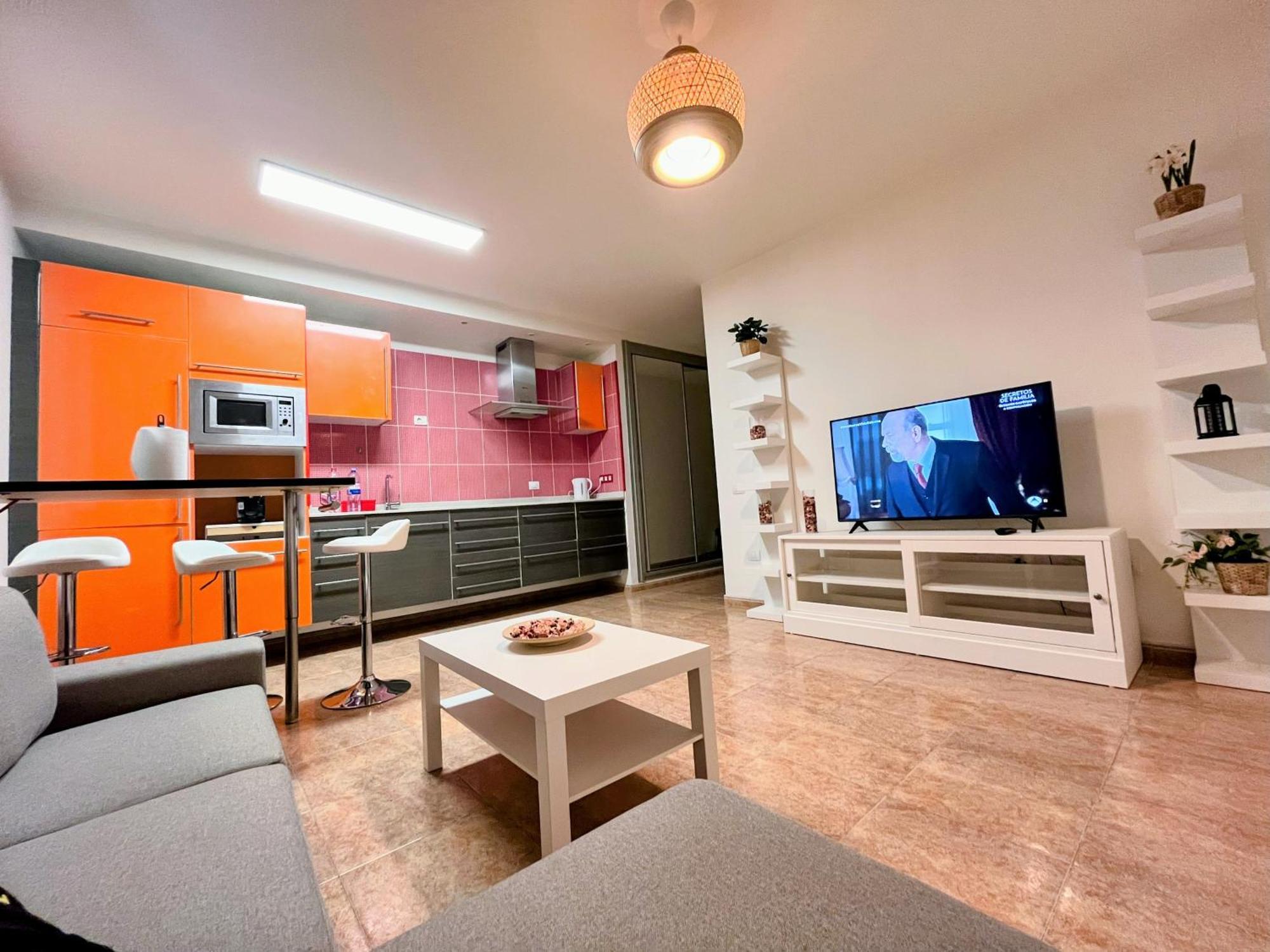 Melo Home 1 Near Airport, Elevator Vecindario  Extérieur photo